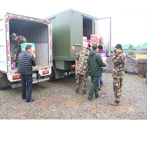 1500529939989882.jpg 慰問(wèn)武警官兵2.jpg